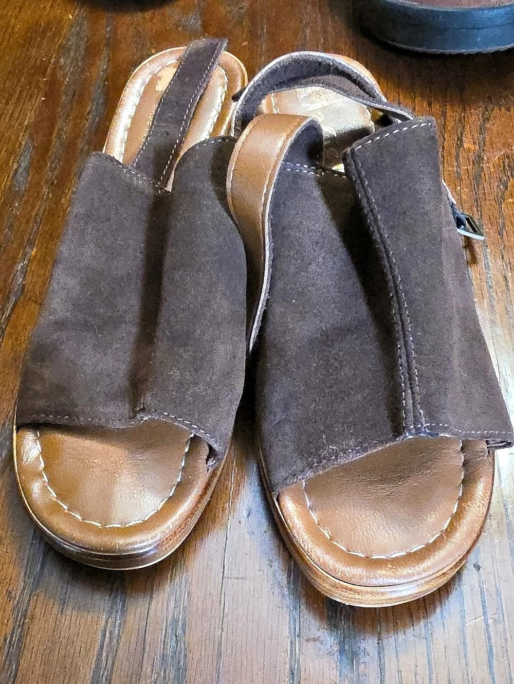 Mariella Made In Italy Brown Suede Block Heel Sandals 7